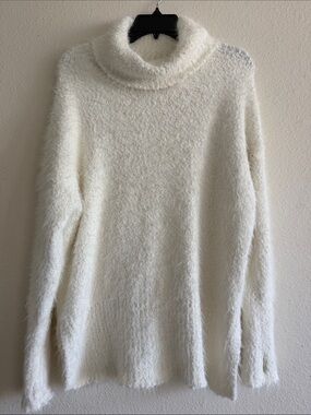 Aerie Cozy Women's White Turtleneck Fuzzy Sweater Size: M